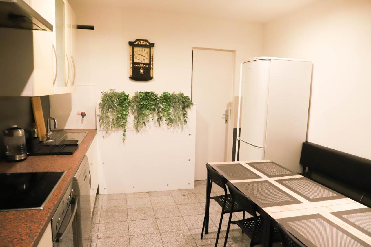 «Go West» Guest Rooms Wien Exterior foto